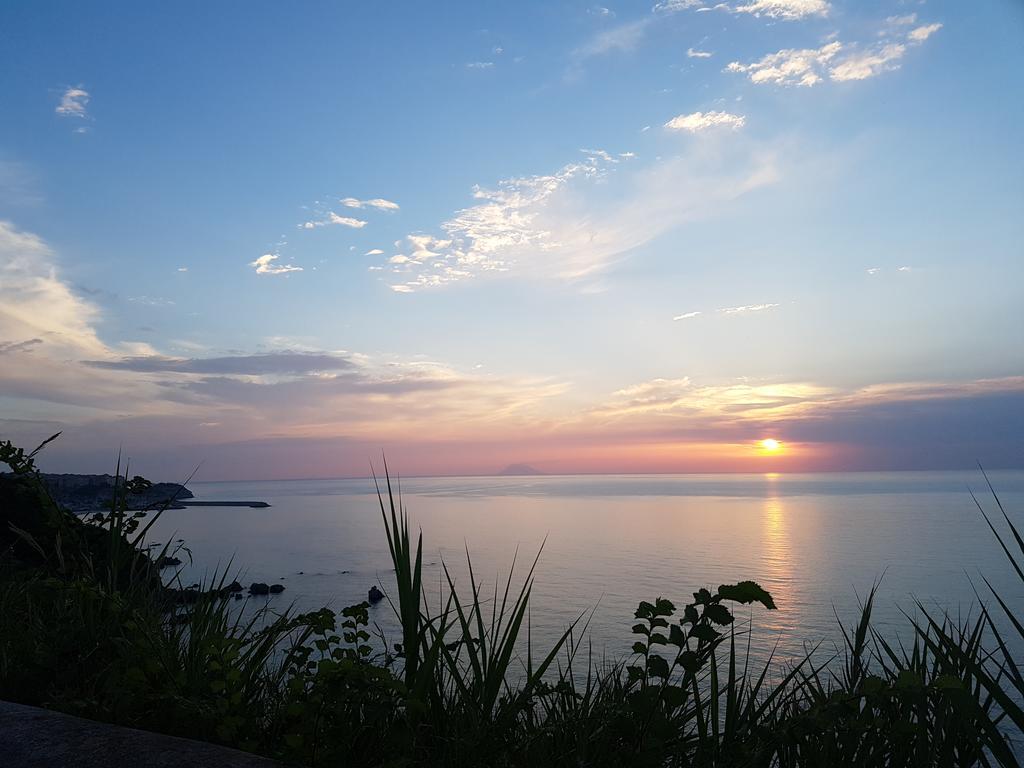 Casolare Al Porto Hotell Tropea Exteriör bild